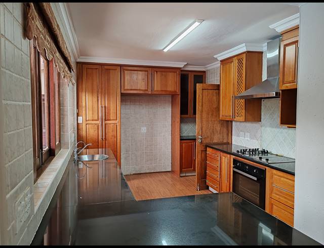 4 BEDROOM FREESTANDING FOR SALE IN BIRDWOOD ESTATE